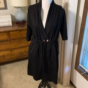 Brobe robe with drain holder